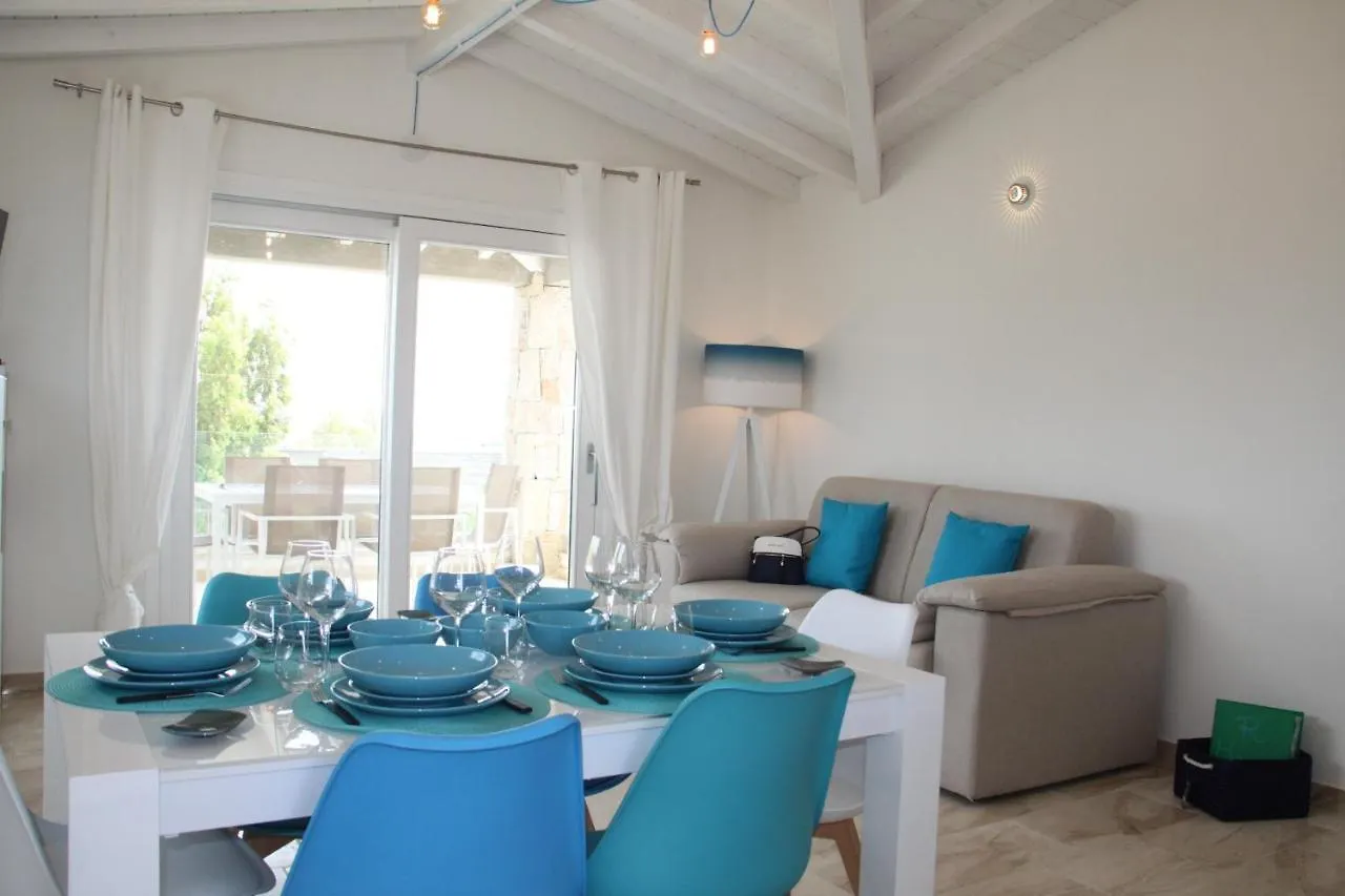 Сasa de vacaciones R House Budoni Italia